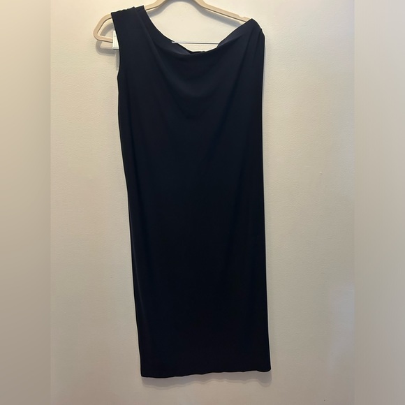 Norma Kamali drop shoulder dress - Picture 6 of 6